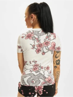 Damen T-Shirt Gabby In Weiß -URBAN CLASSICS Verkäufe dangerous dngrs t shirt weiss 881578 1