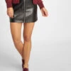 URBAN CLASSICS Damen Rock Faux Leather Zip In Schwarz 1 URBAN CLASSICS Damen Rock Faux Leather Zip In Schwarz -URBAN CLASSICS Verkäufe urban classics rock schwarz 562793