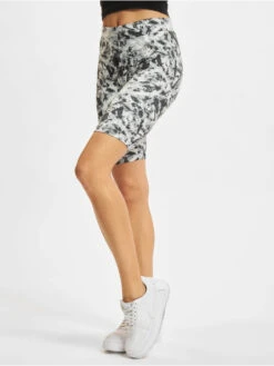 URBAN CLASSICS Damen Shorts Ladies Soft Aop Cycle In Schwarz